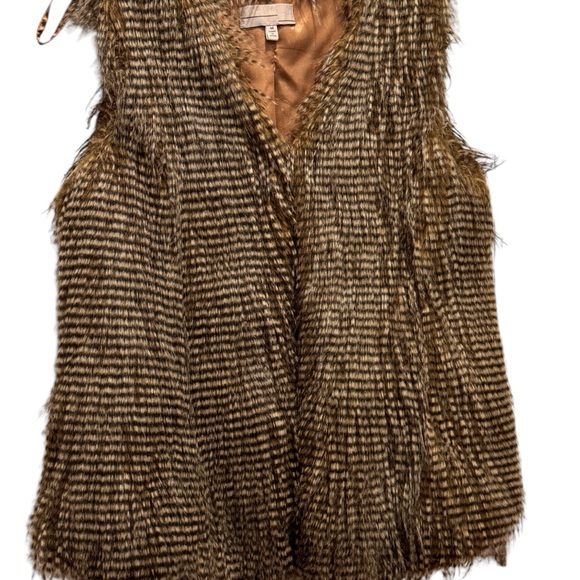 Christina B. Size M faux fur vest - Picture 2 of 5